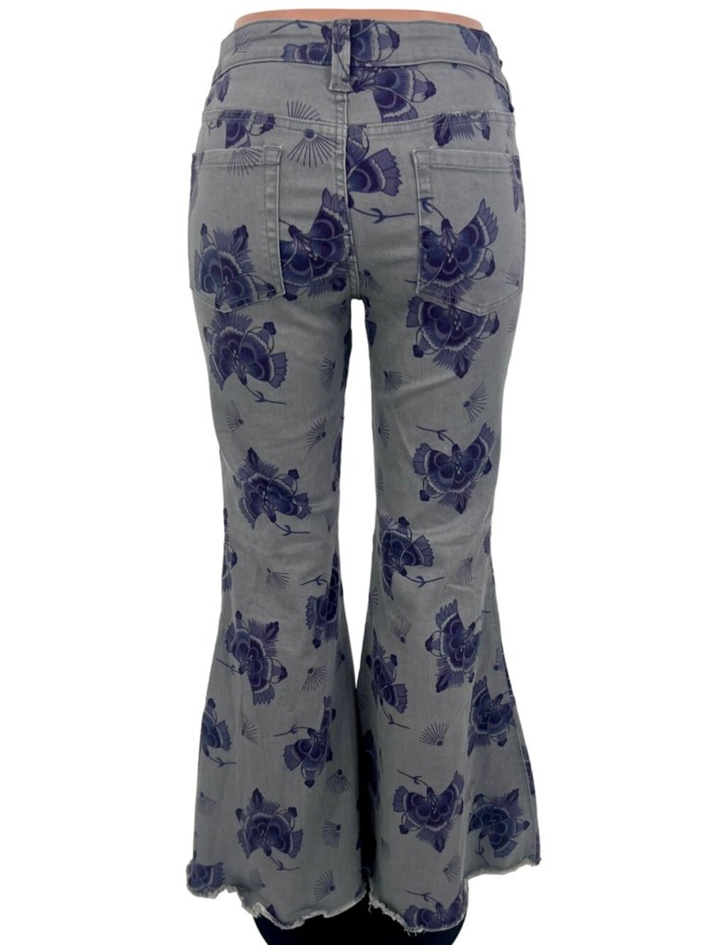 NWOT Free People Gray Mid-Rise Floral Super Flare Bell Bottom Jeans 32| 70s Boho - Picture 10 of 16